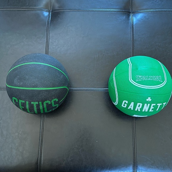 NBA Celtics small basketballs - Picture 10 of 12